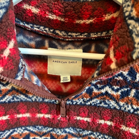 AE Sherpa Quarter Zip Pullover - Picture 2 of 4